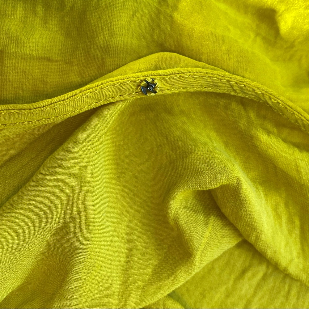 Snap closure long sleeved blouse - Picture 3 of 5